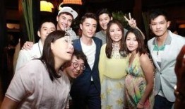 综艺爆料结婚视频完整版,明星夫妻甜蜜婚礼现场，完整版视频首度曝光